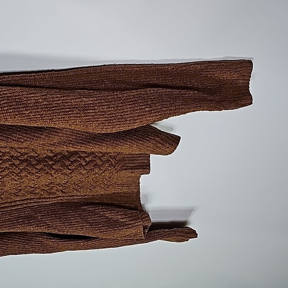 PINK Rose medium brown sweater - Picture 3 of 7